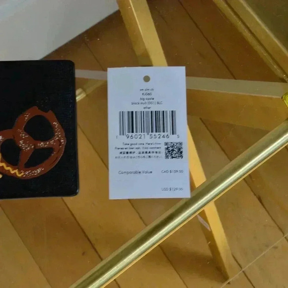 Kate Spade KJ060 NYC Big Apple Small Slim Card Holder - Picture 2 of 6